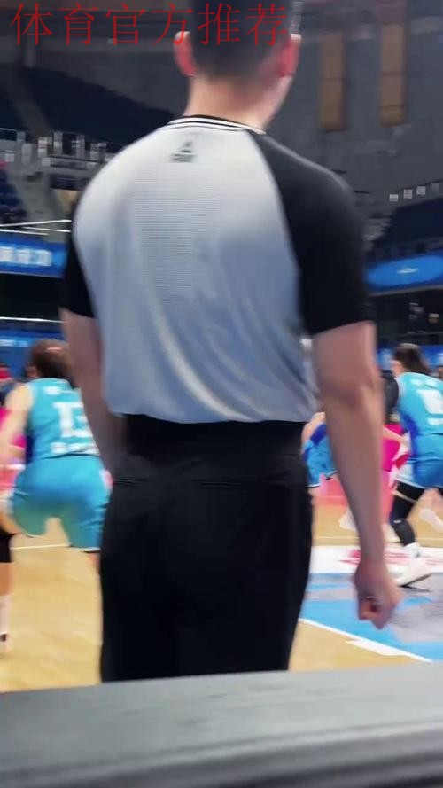 北京女篮米切尔精彩集锦:全场最高22分,攻防两端均有亮眼表现 北京女篮米切尔精彩集锦:全场最高22分,攻防两端均有亮眼表现